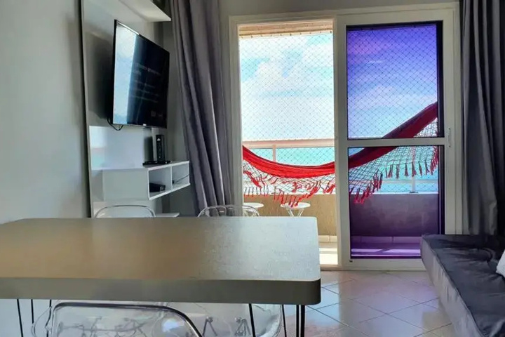 Room 4 of 17
