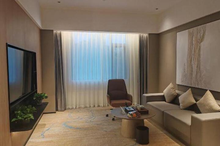 Danxia Mountain Jincheng Hotel