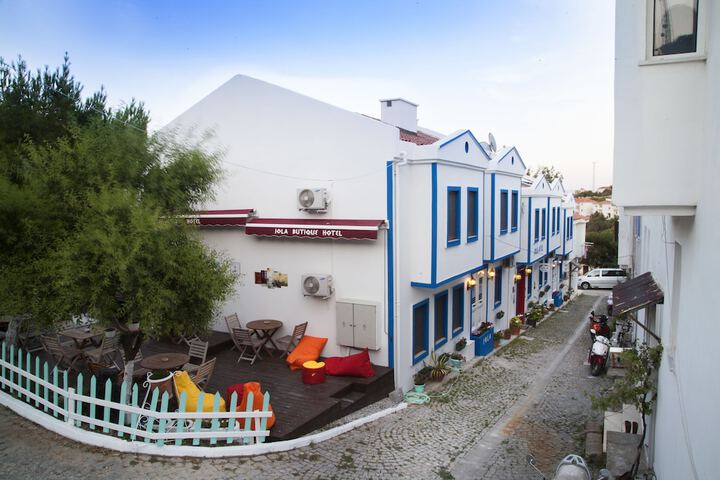 Iola Hotel in Bozcaada