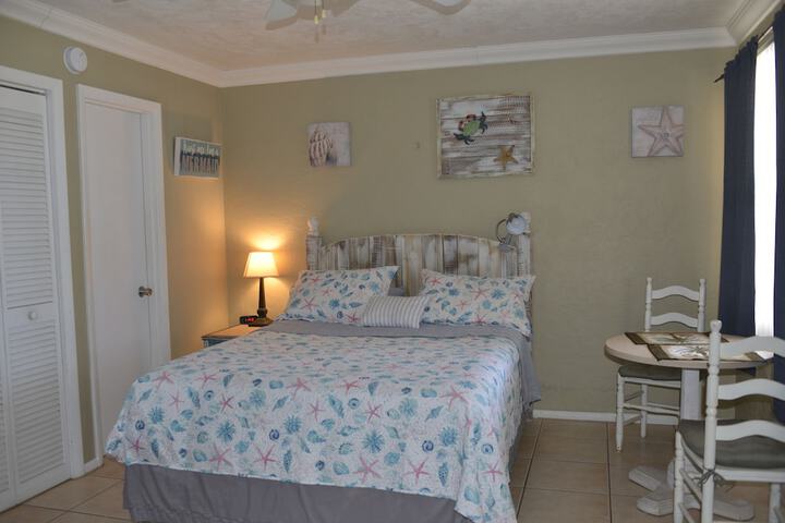 Room 16 of 50