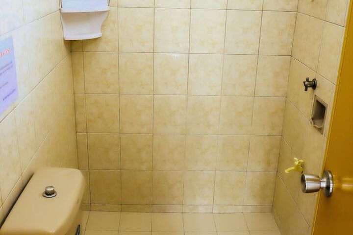 Room 18 of 26