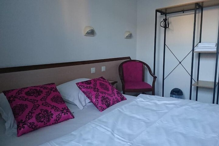 Room 25 of 71
