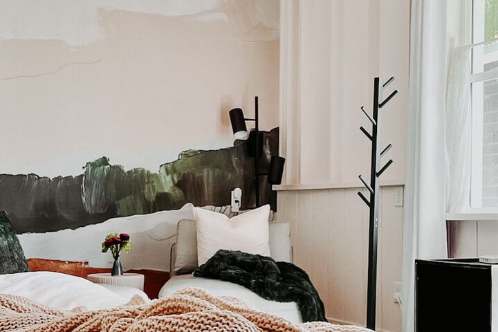 Room 79 of 230