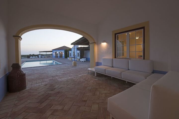 Hotel 168 of 179