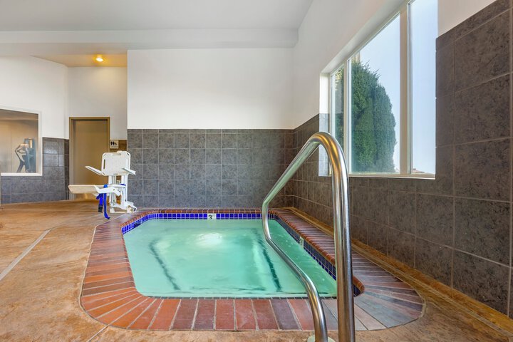 Pool 38 of 69