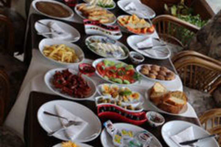 Dining 26 of 89