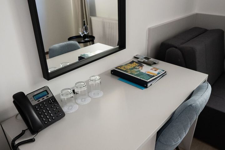 Room 12 of 35