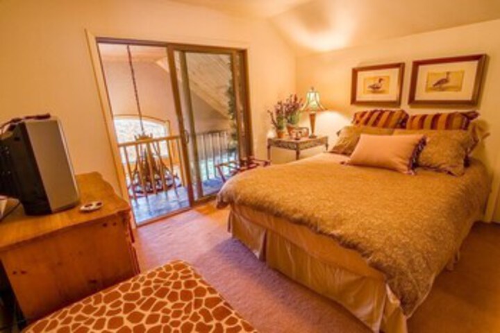 Room 13 of 22