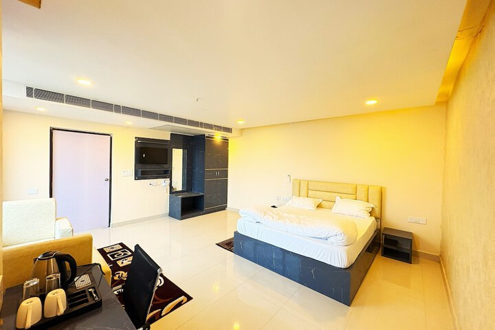 Room 3 of 21