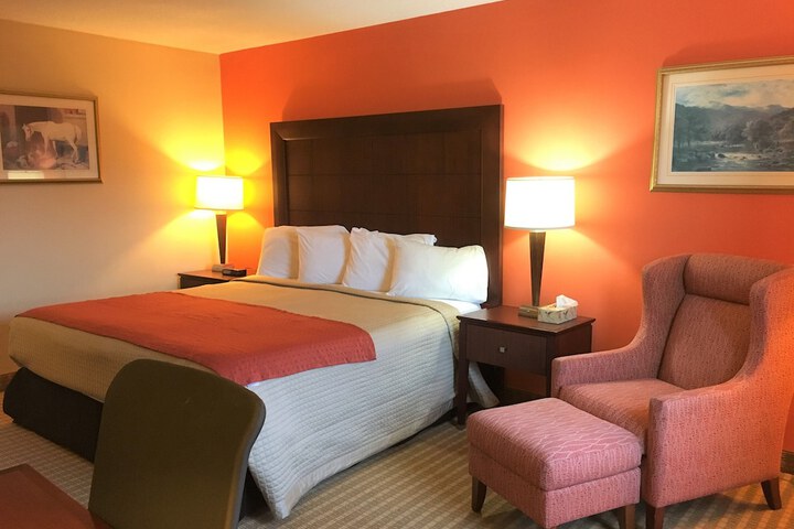 Room 10 of 43