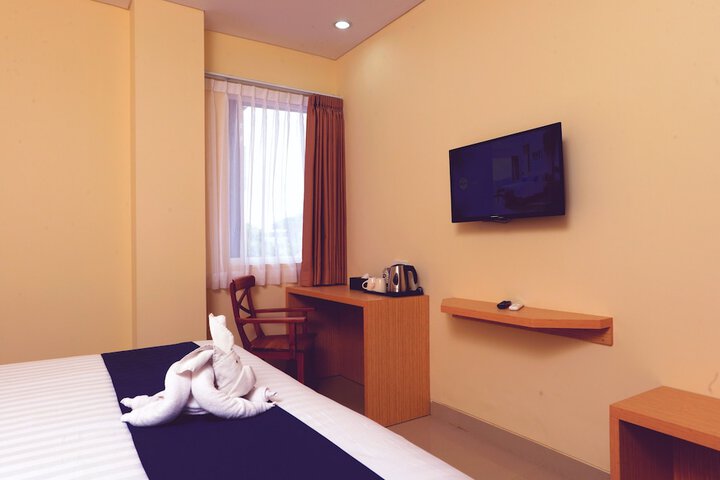 Room 11 of 50