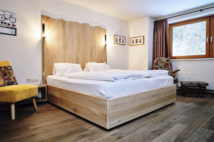 Room 4 of 54