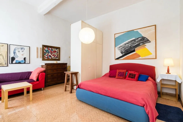 Room 3 of 12