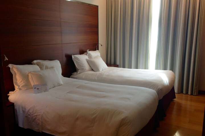 Room 21 of 168