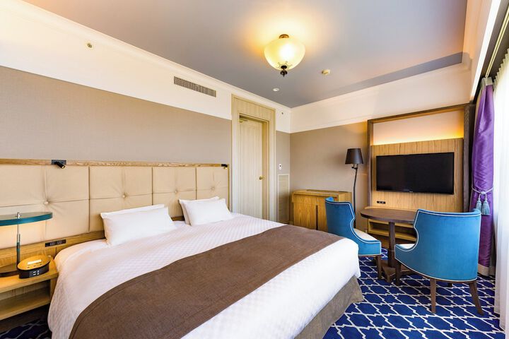 Room 14 of 110