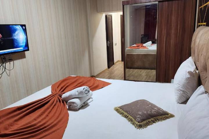 Room 14 of 105