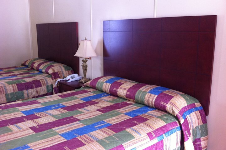 Room 5 of 62