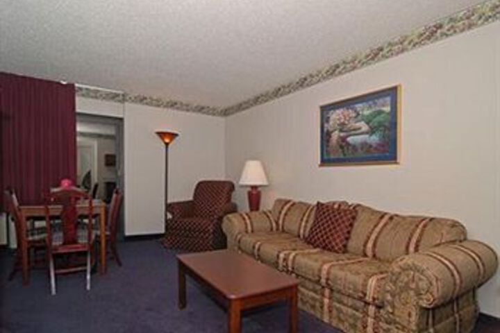 Room 15 of 18