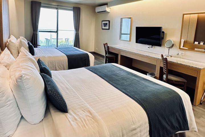Room 11 of 40