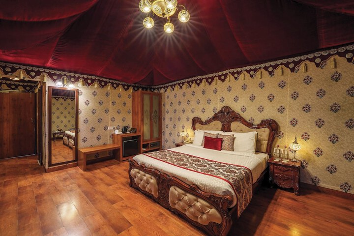 Room 9 of 110