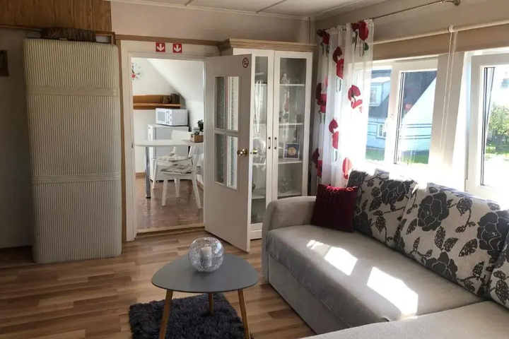 Room 3 of 12