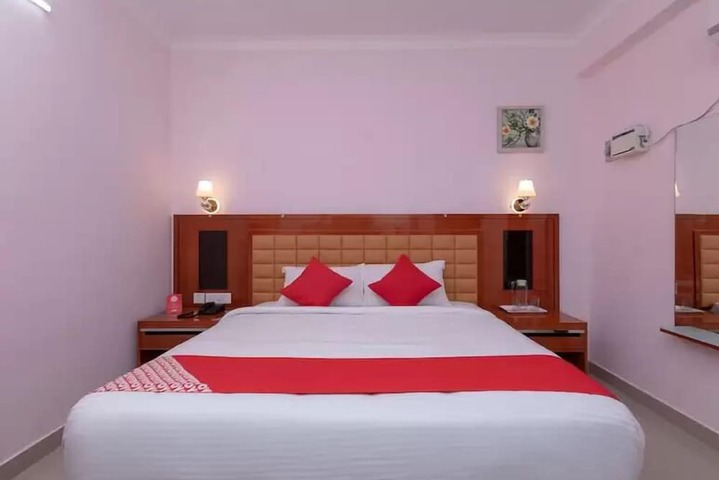 Room 10 of 21