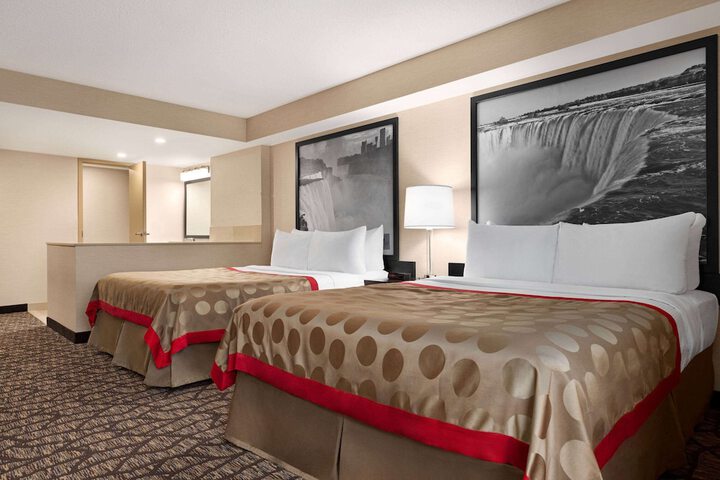 Room 21 of 48