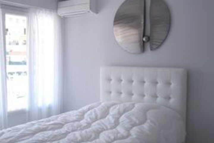 Room 73 of 146