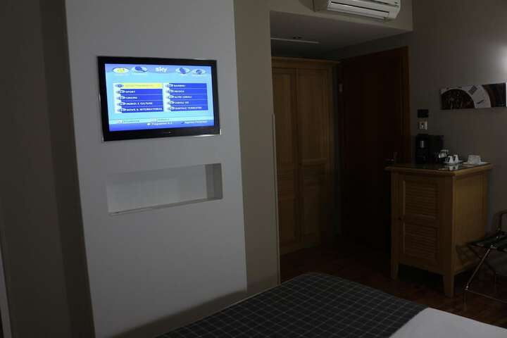 Room 11 of 59