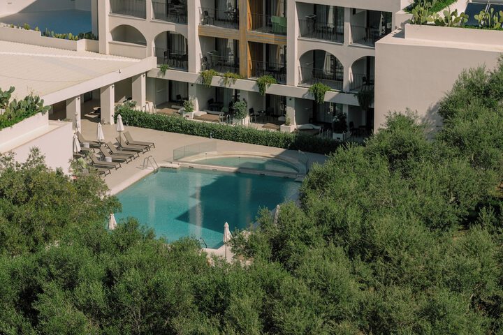 Pool 44 of 67