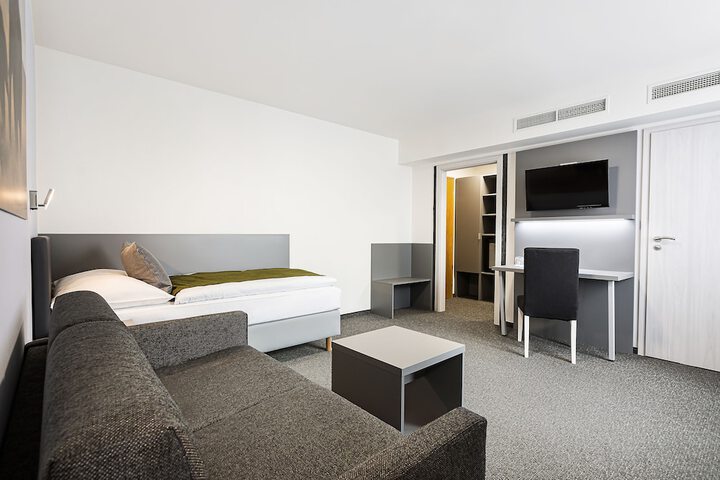 Room 42 of 139