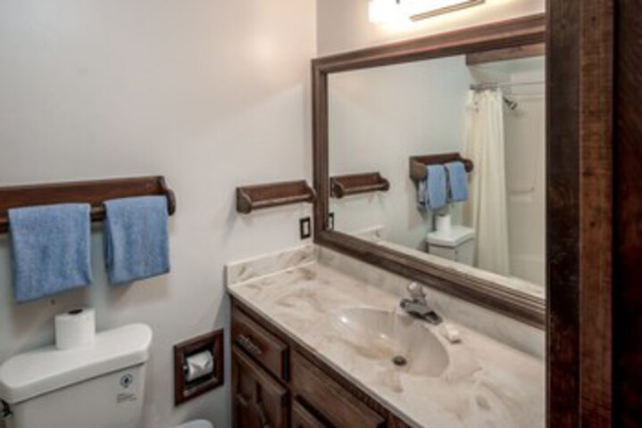Room 2 of 26