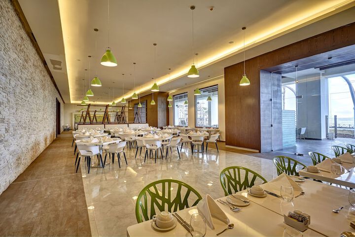 Dining 142 of 170