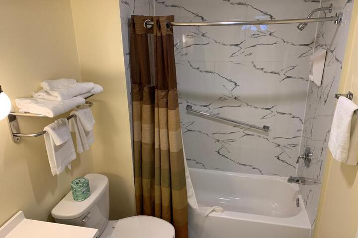 Classic 2 Queen Beds (1 of 13)