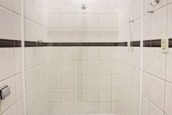 Room 15 of 21