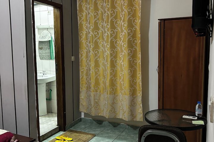 Room 171 of 307