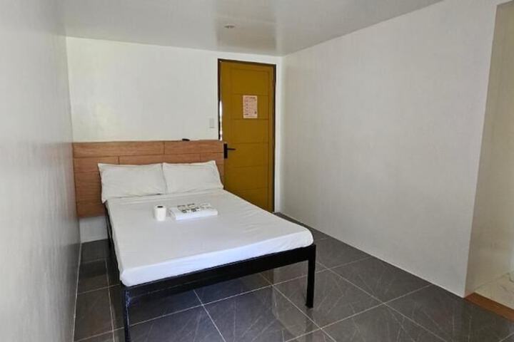 Room 3 of 58