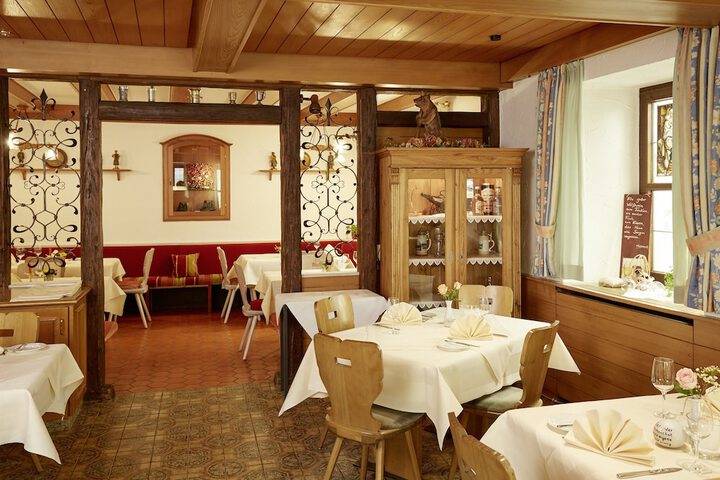 Dining Photos