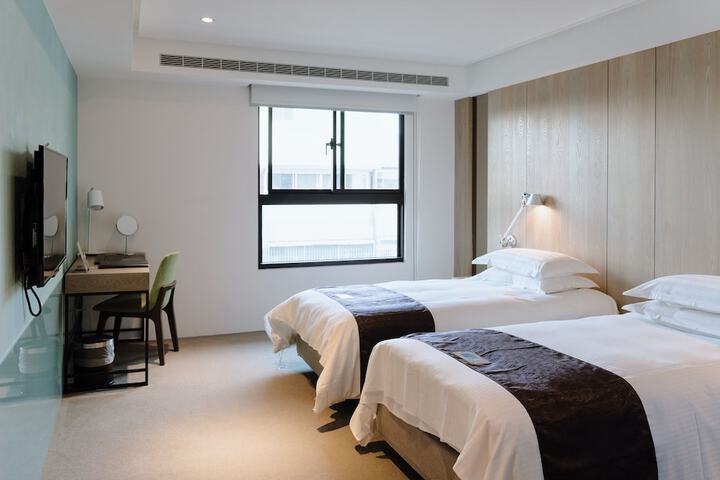 Room 29 of 53