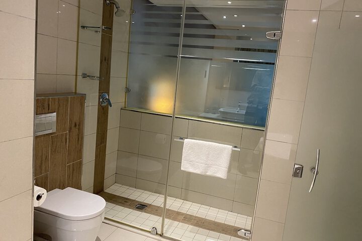 Room 35 of 113