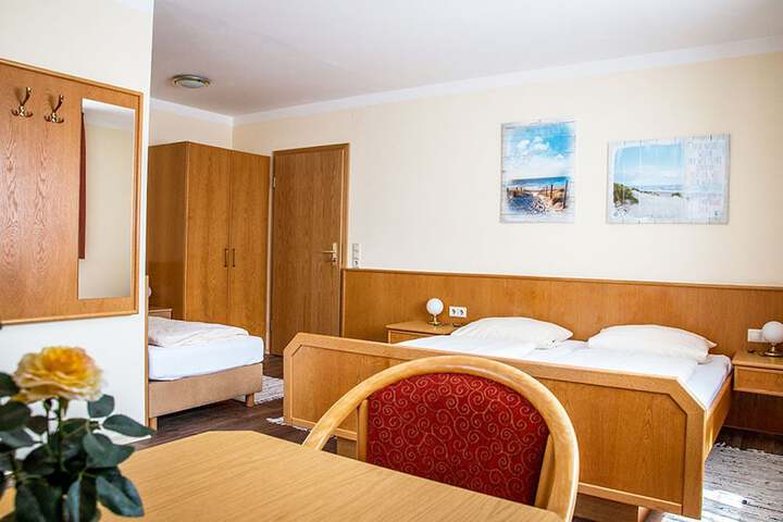 Room 5 of 30