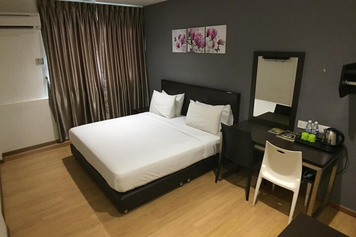 Room 20 of 40