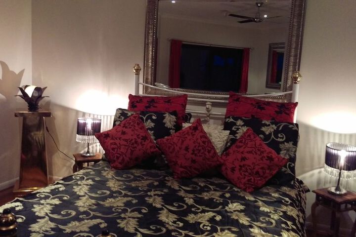 Room 8 of 24