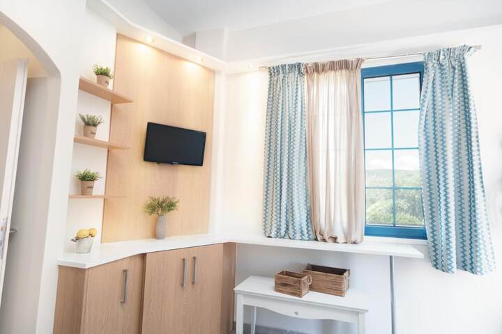 Room 12 of 53