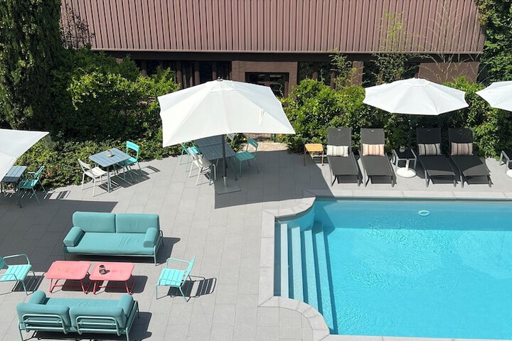 Pool 66 of 115
