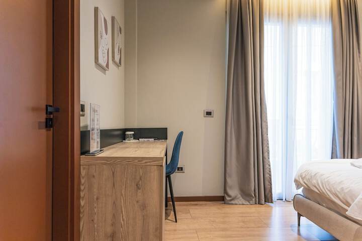 Room 48 of 96