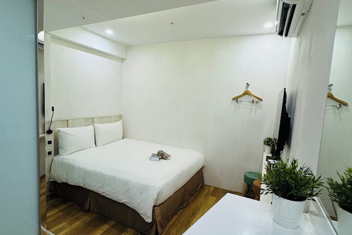 Room 26 of 56