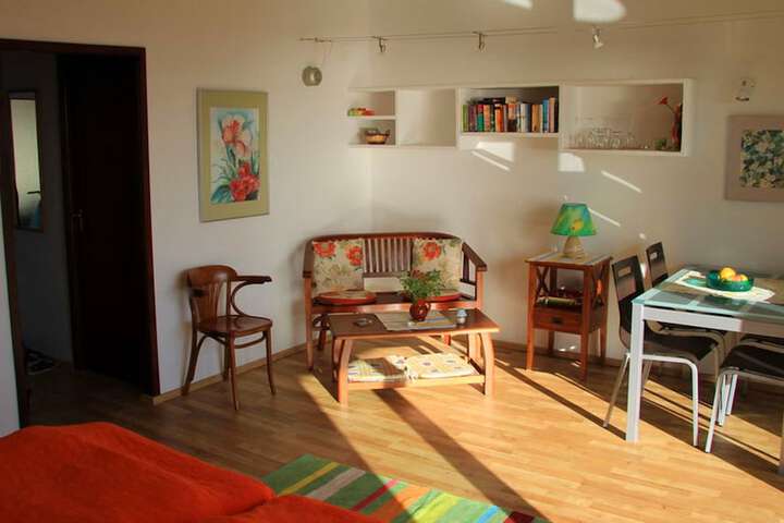Room 4 of 41