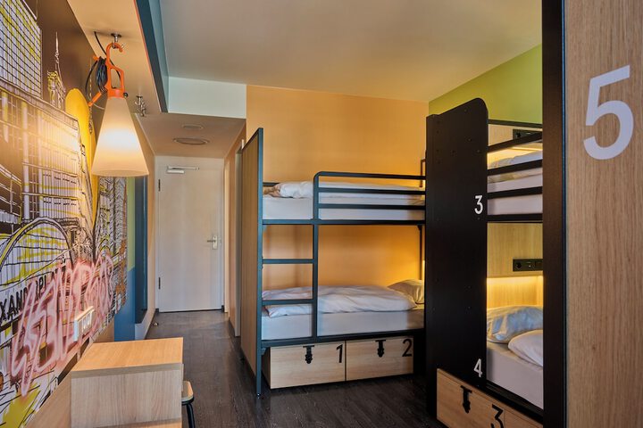 Room 26 of 58