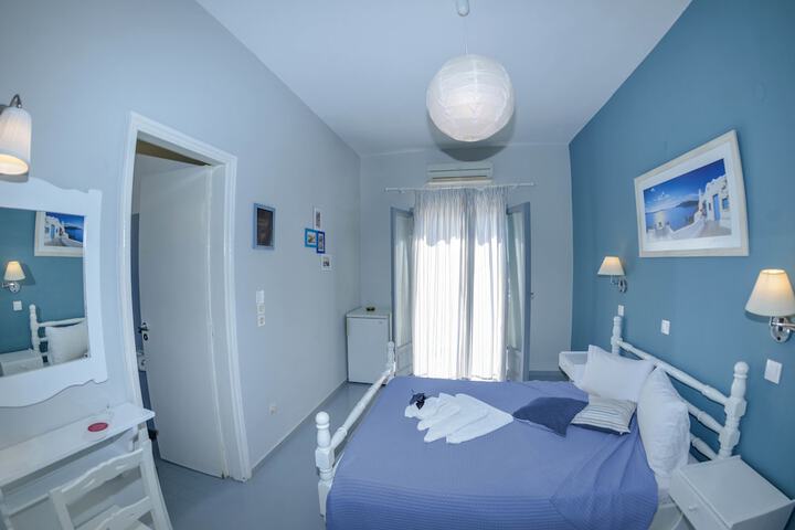 Room 10 of 60